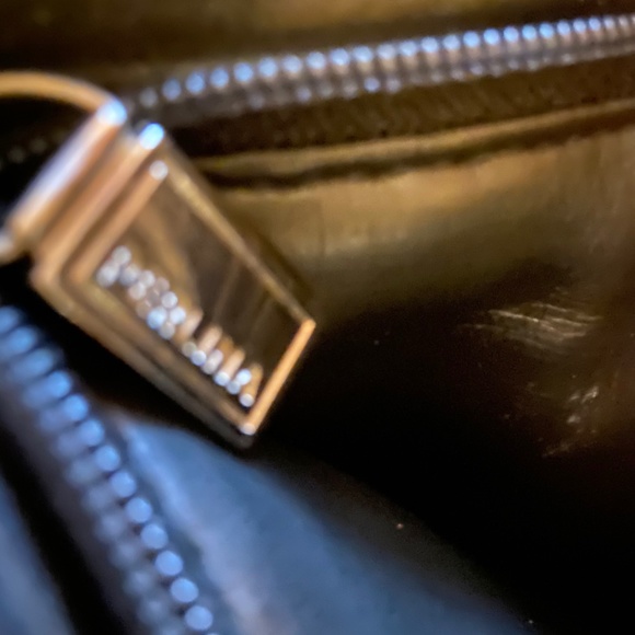 Beautiful exquisite genuine leather portfolio - Picture 7 of 16